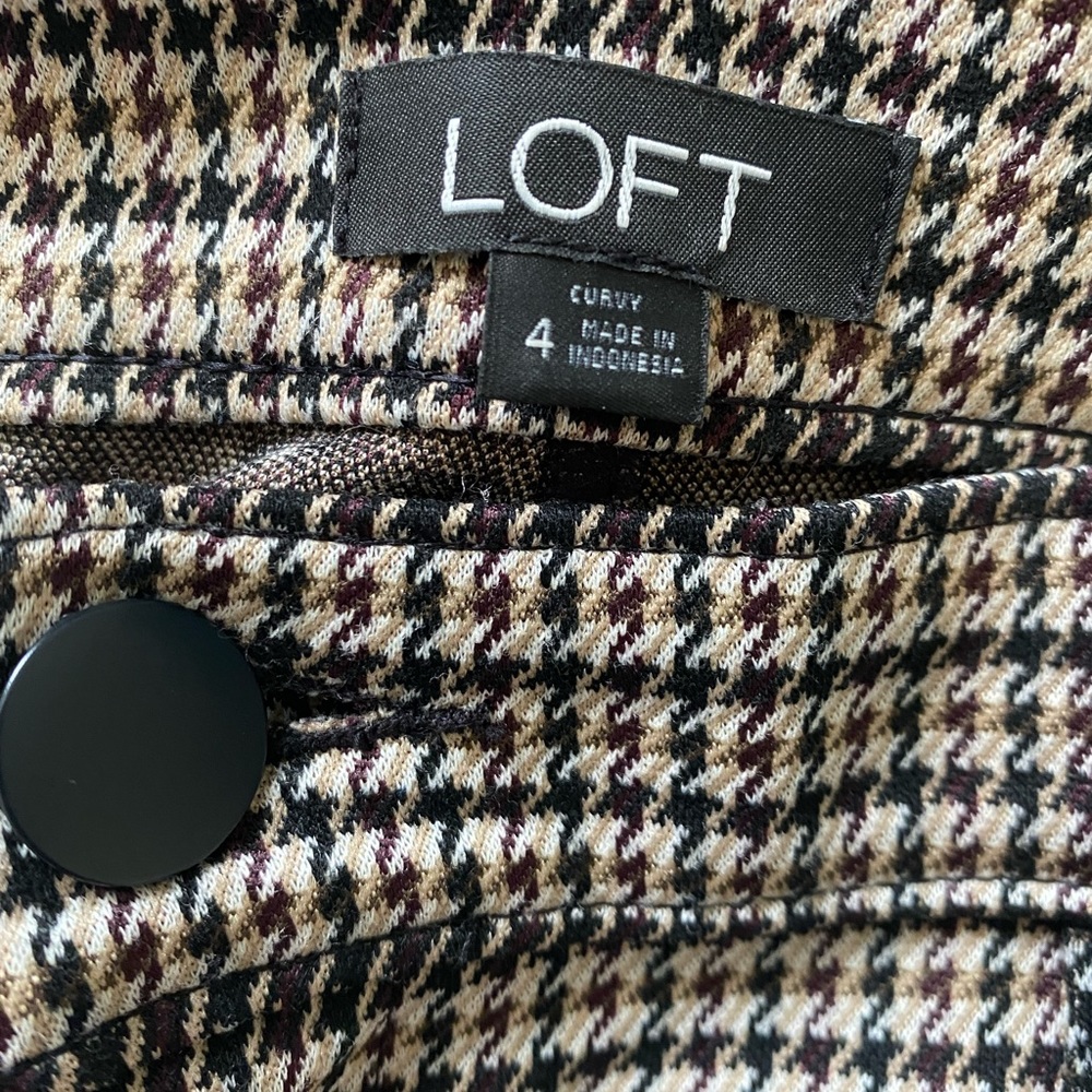 Loft Pants - Picture 2 of 3
